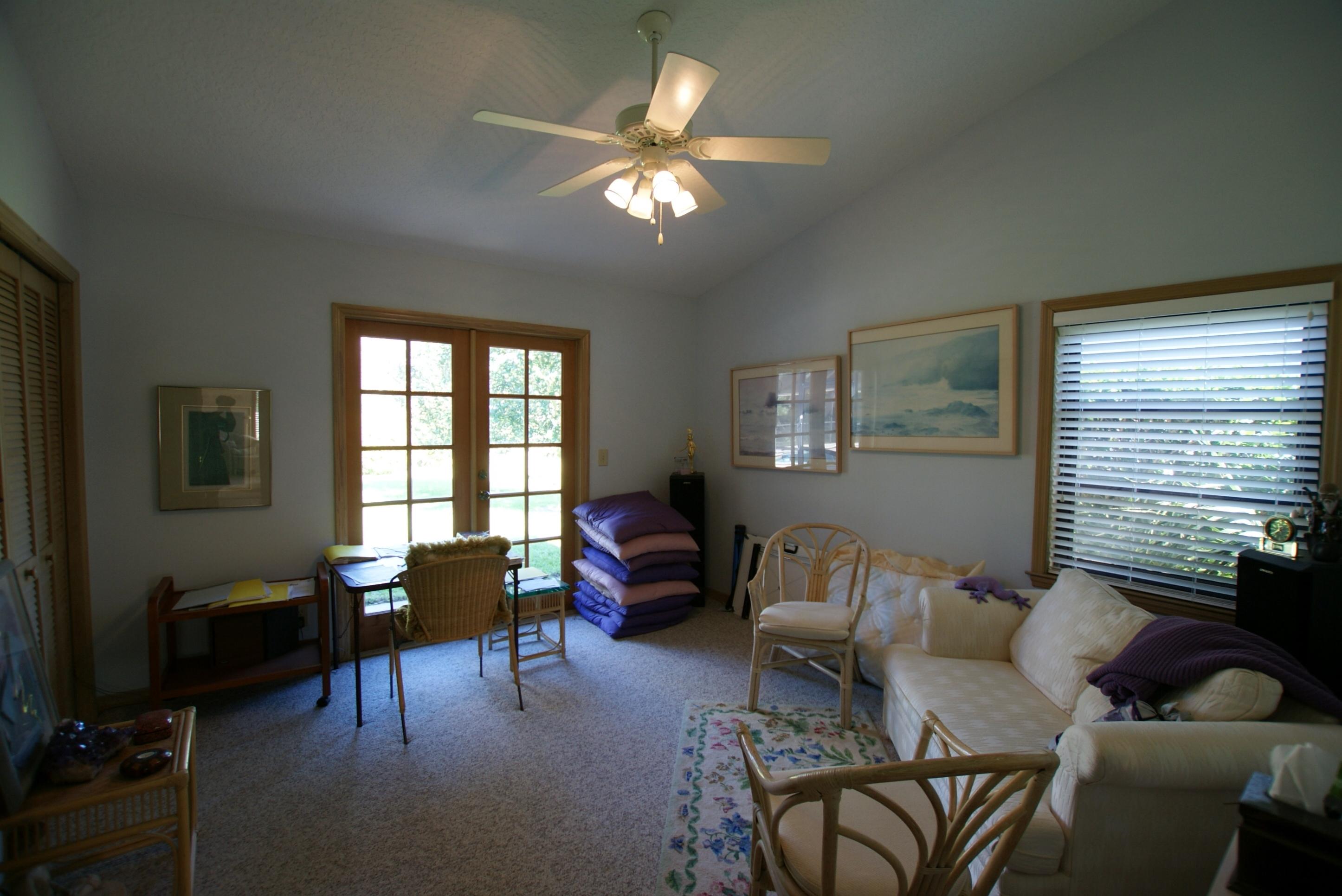 6205 Wood Lake Road Jupiter, FL 33458 - Photo 21 of 39 Guest Bedroom
