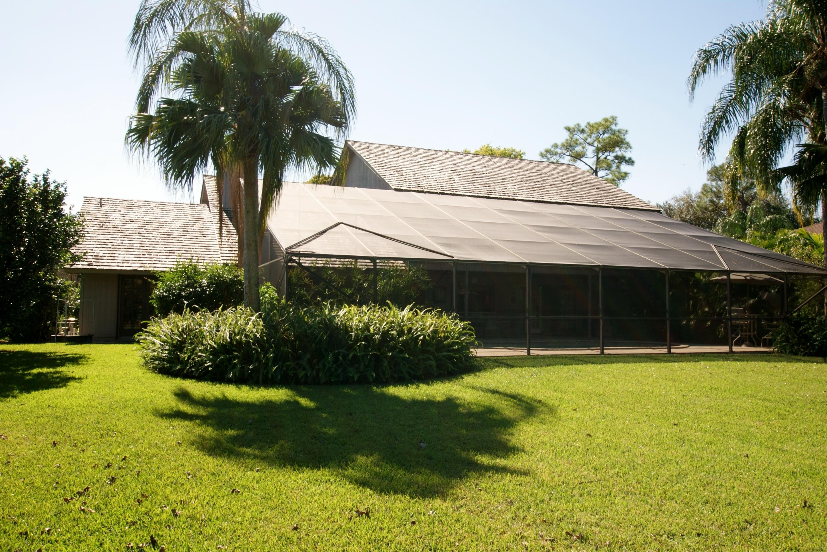 6205 Wood Lake Road Jupiter, FL 33458 - Photo 33 of 39 Rear View