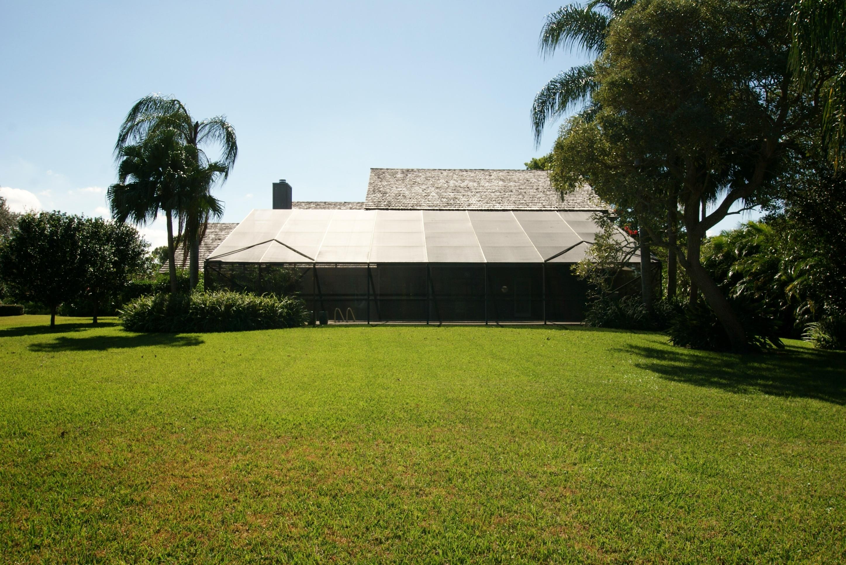 6205 Wood Lake Road Jupiter, FL 33458 - Photo 36 of 39 Rear View
