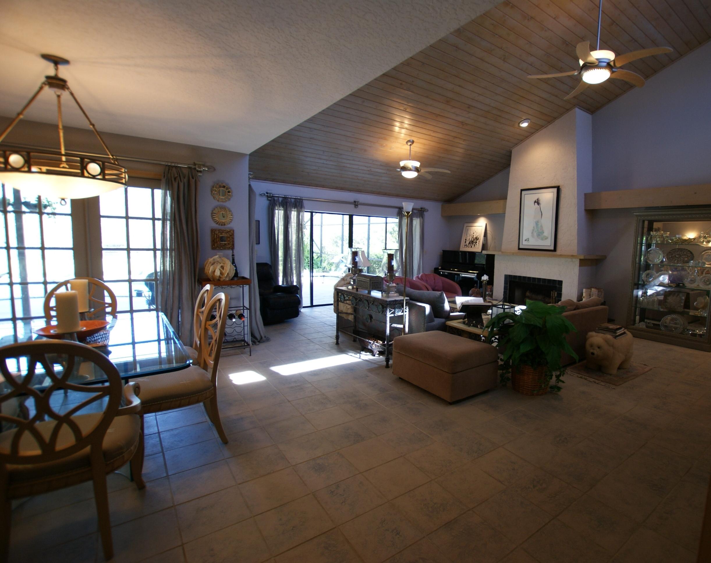 6205 Wood Lake Road Jupiter, FL 33458 - Photo 6 of 39 Living Room