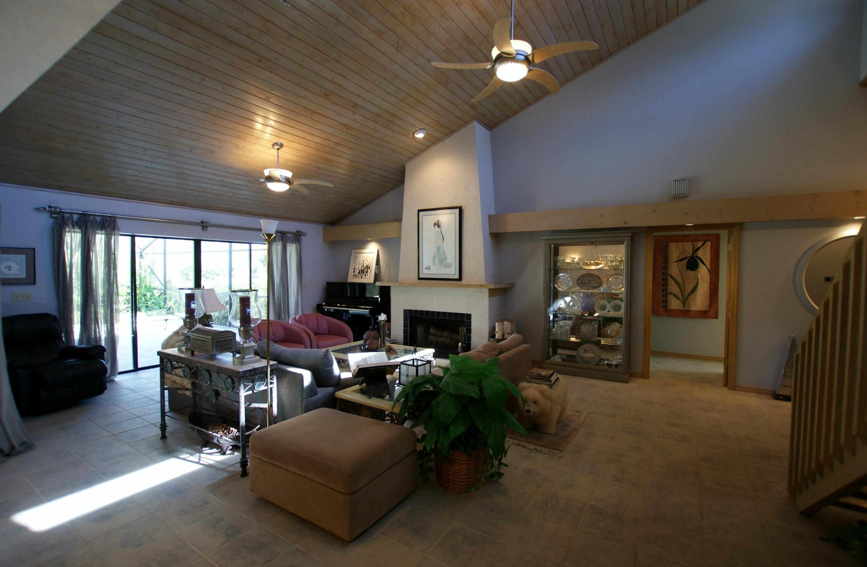 6205 Wood Lake Road Jupiter, FL 33458 - Photo 7 of 39 Living Room