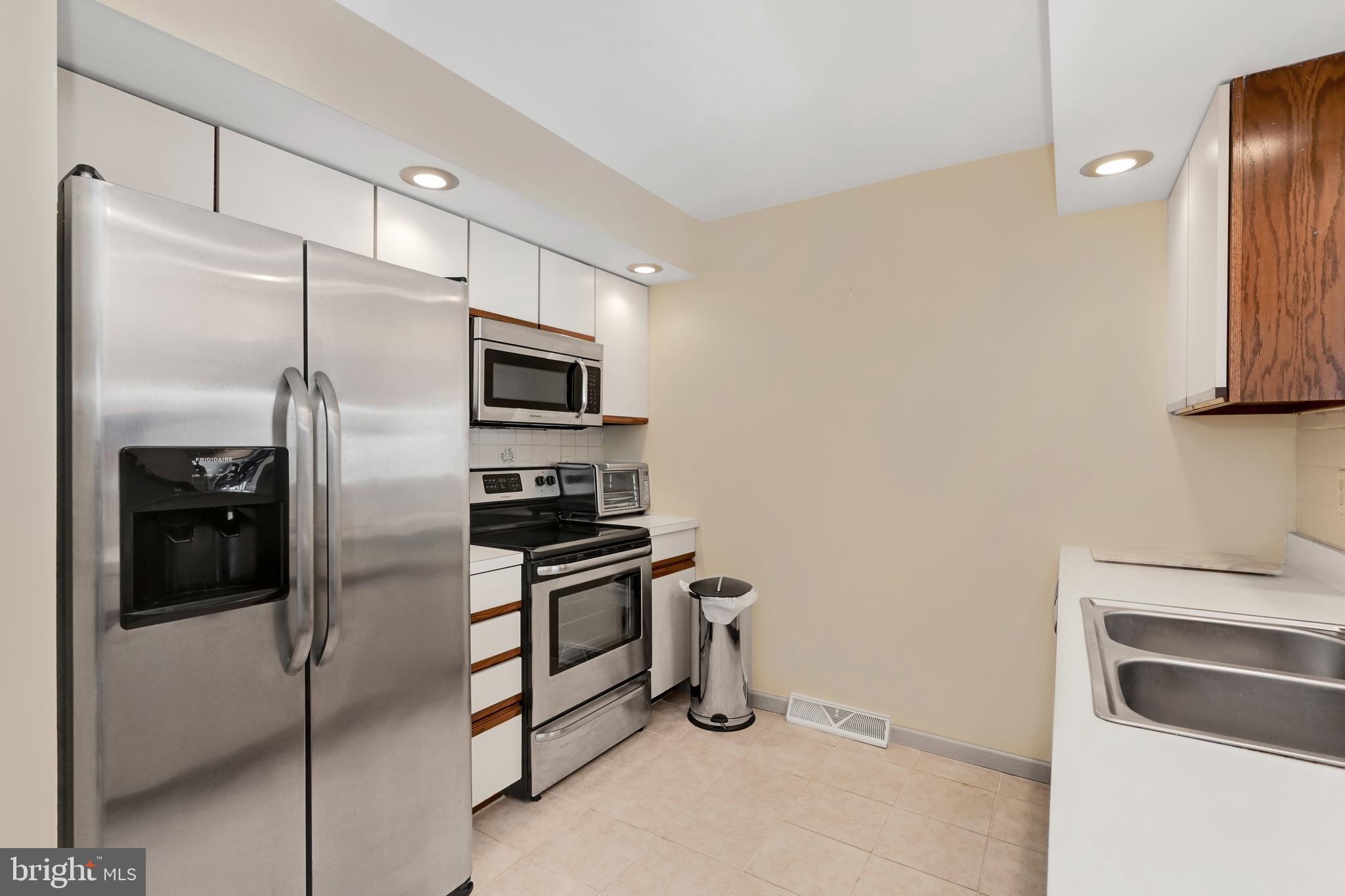 1826 Barley Road, Unit 13 York, PA 17408 - Photo 13 of 28 Gallery Image 13