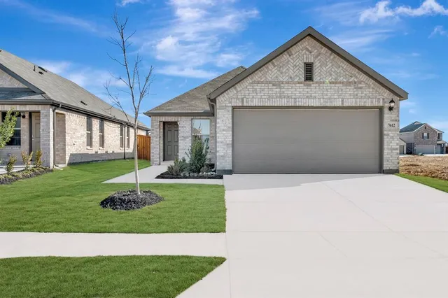 $269,990 | 7612 Spicebush Drive, Krum, TX 76249