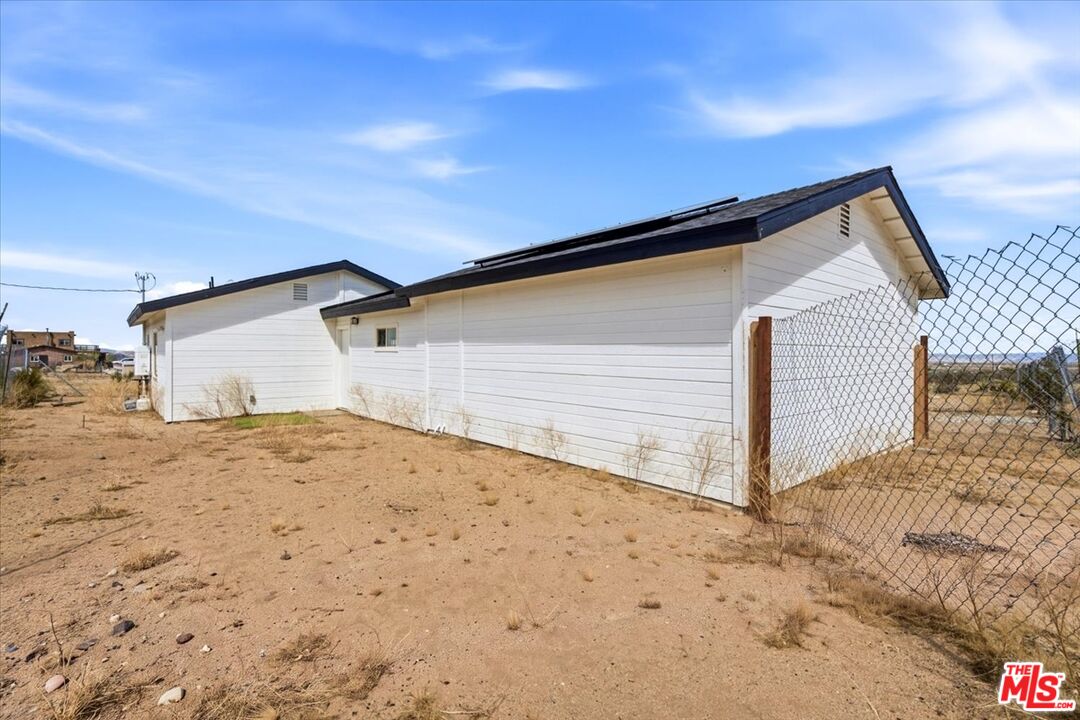 56133 Jesse Road Landers, CA 92285 - Photo 17 of 36 Gallery Image 17