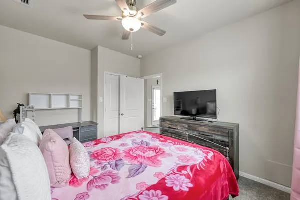 $580,000 | 32335 Noble Crk Drive, Conroe, TX 77385