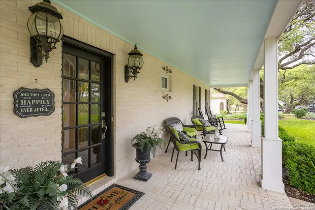 a view of an outdoor space with seating area