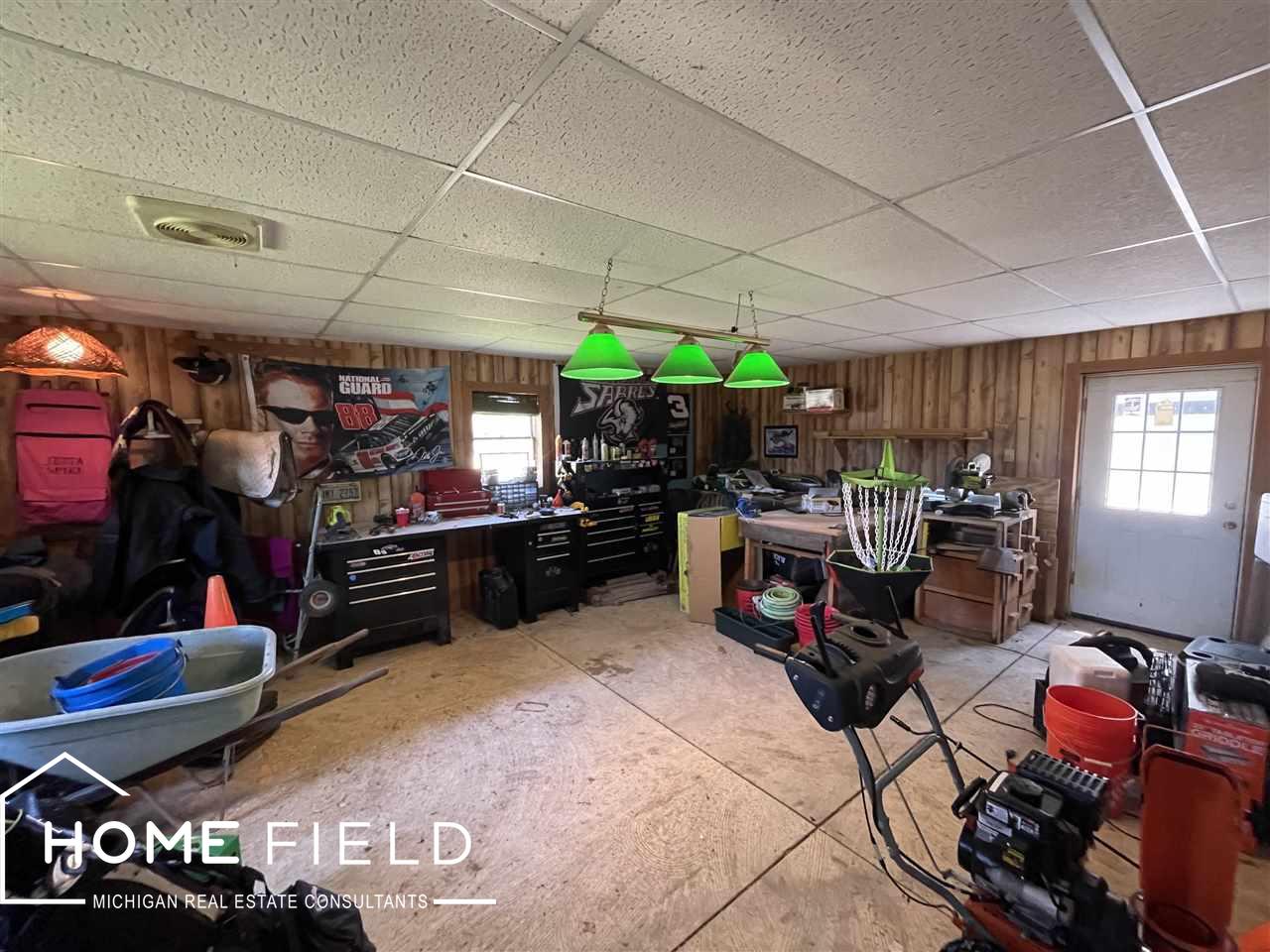 300 West Hibbard Road Owosso, MI 48867 - Photo 29 of 31 50079121-28.JPG