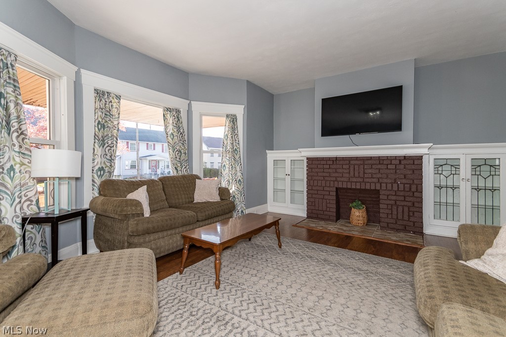 3265 Berkeley Road Cleveland, OH 44118 - Photo 2 of 31