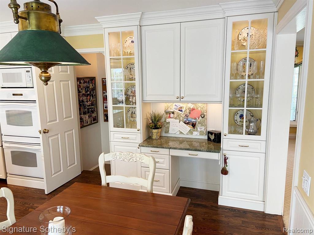 31445 Old Cannon Road Beverly Hills, MI 48025 - Photo 14 of 42