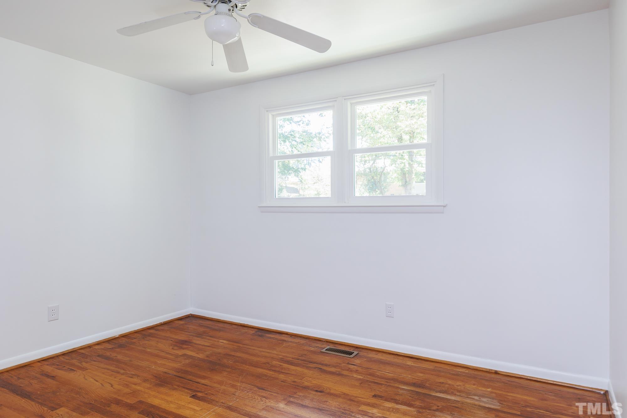 427 Ridgefield Road Chapel Hill, NC 27517 - Photo 15 of 39