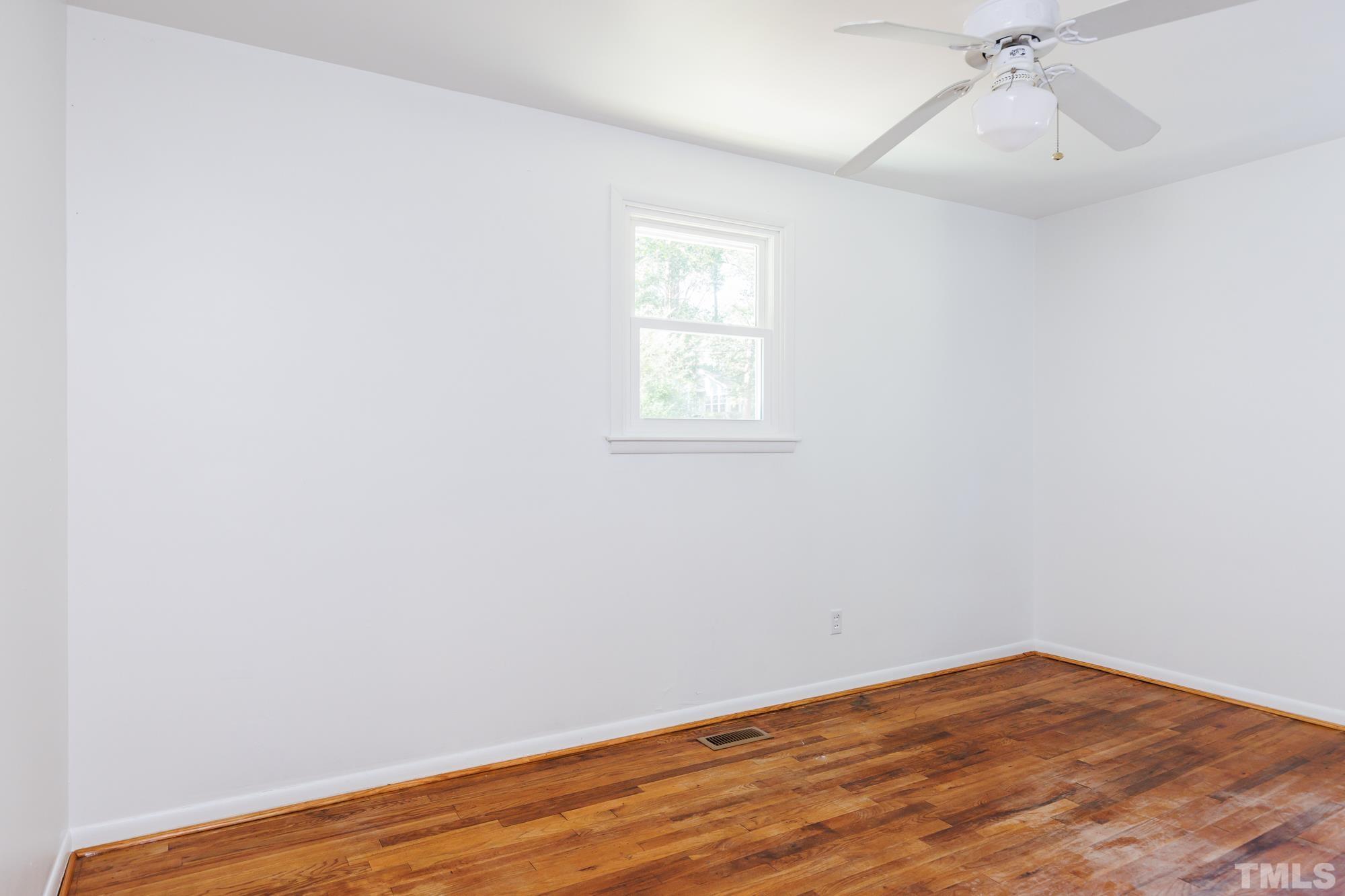 427 Ridgefield Road Chapel Hill, NC 27517 - Photo 17 of 39