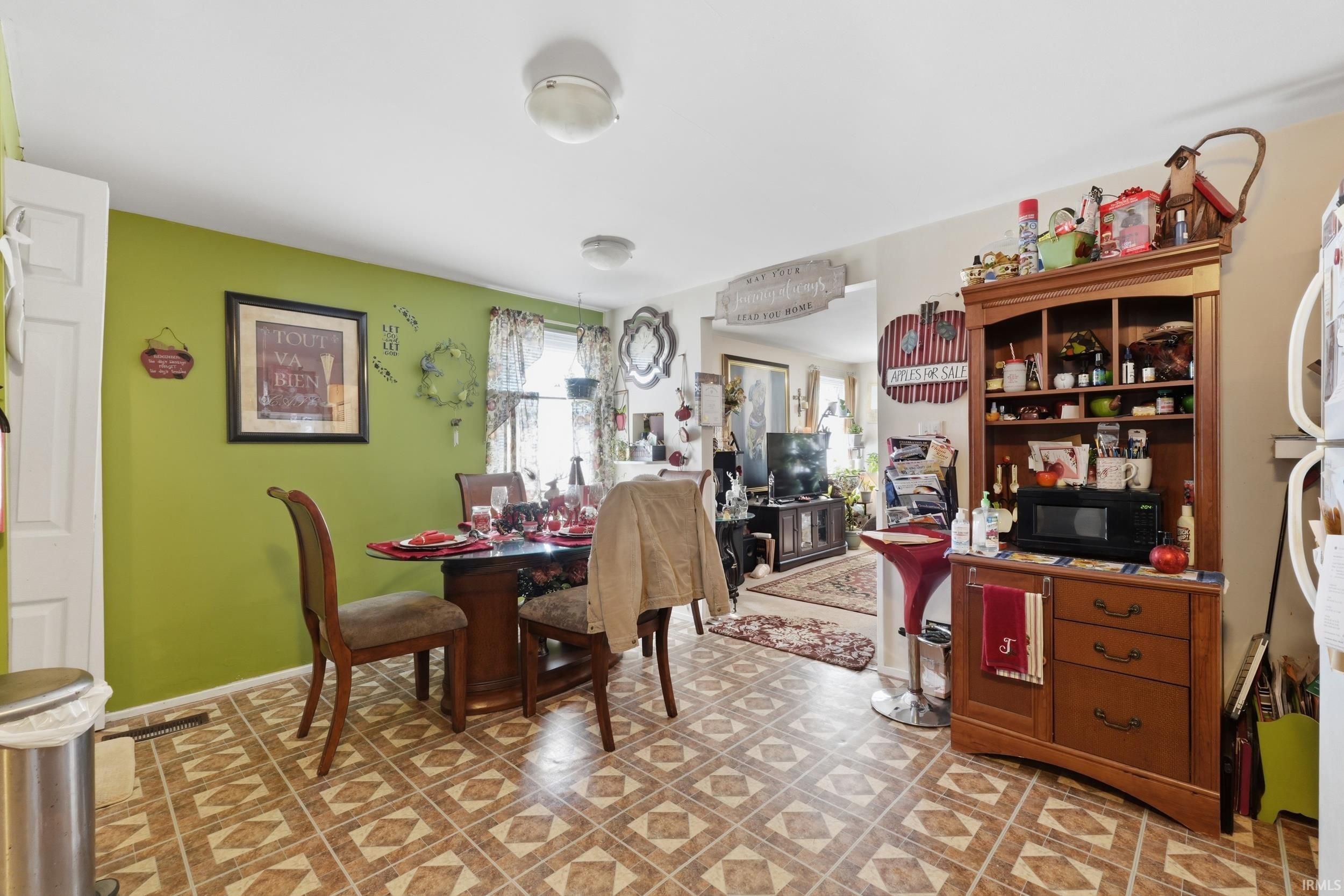 4317 Hessen Cassel Road Fort Wayne, IN 46806 - Photo 6 of 28