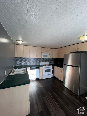 1959 3985 S Street, Unit 2 Roy, UT 84067 - Photo 4 of 8