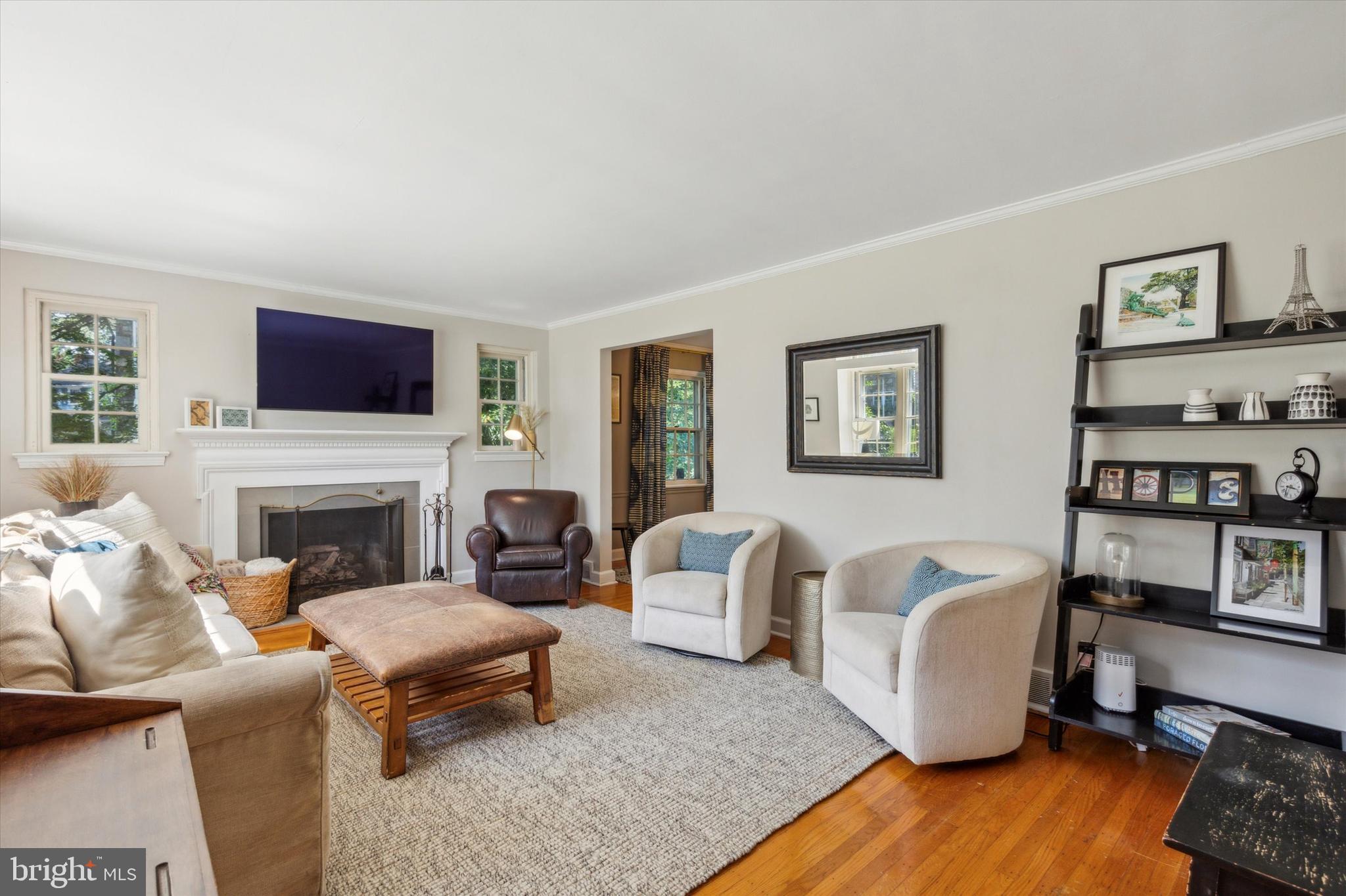 6155 Parkside Road Flourtown, PA 19031 - Photo 3 of 25