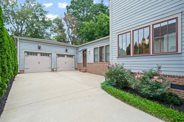 a front view of house with yard