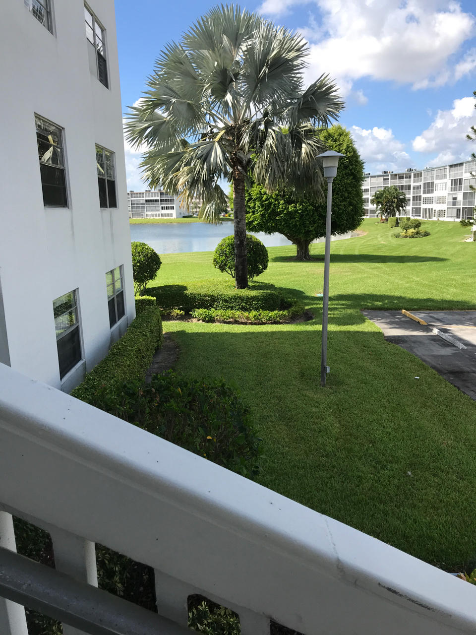 2073 Exeter, Unit E Boca Raton, FL 33434 - Photo 21 of 27 a view of a park