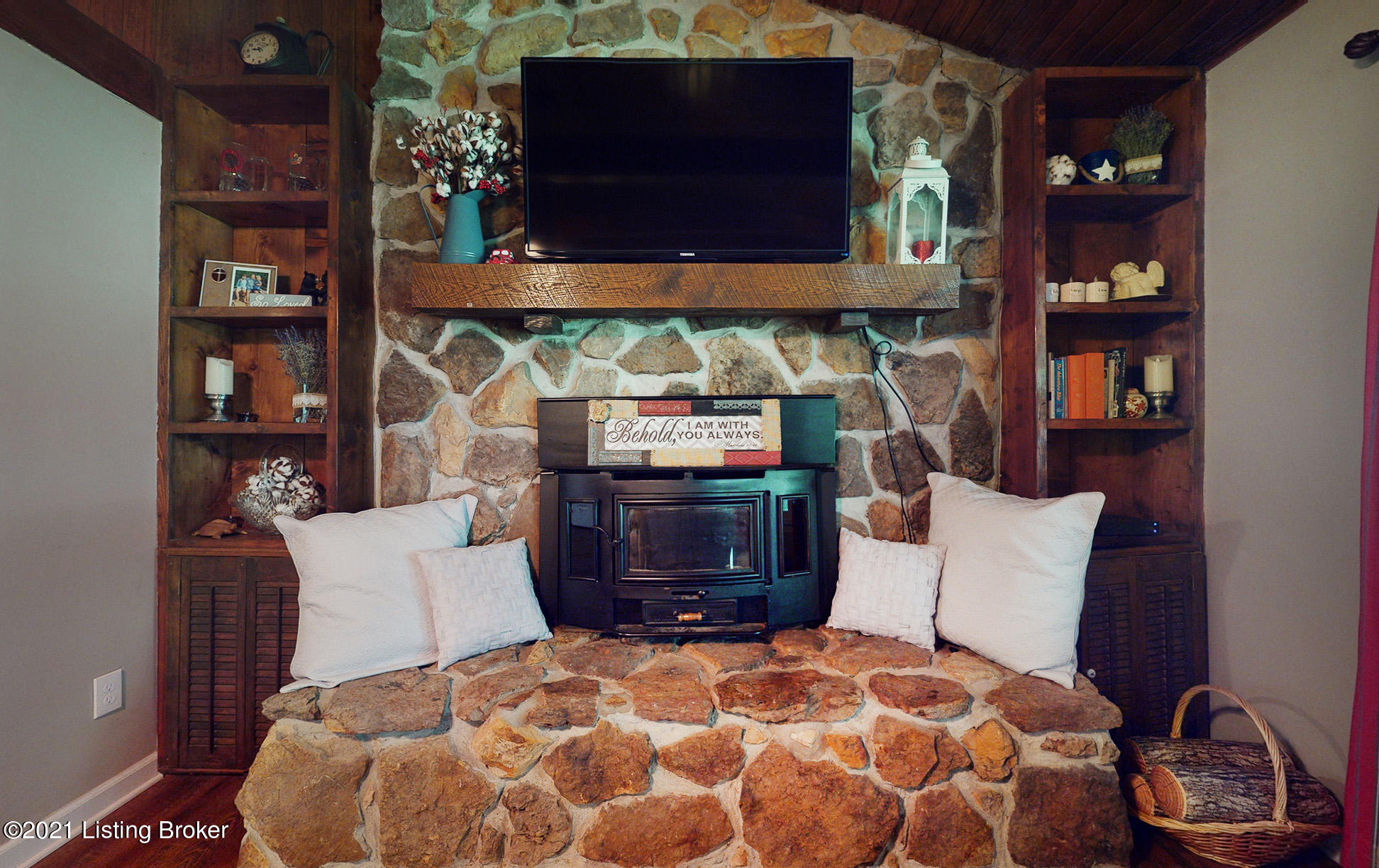 270 East Indian Stone Road Shepherdsville, KY 40165 - Photo 15 of 63 270-E-Indian-Stone-Rd-20210628-015