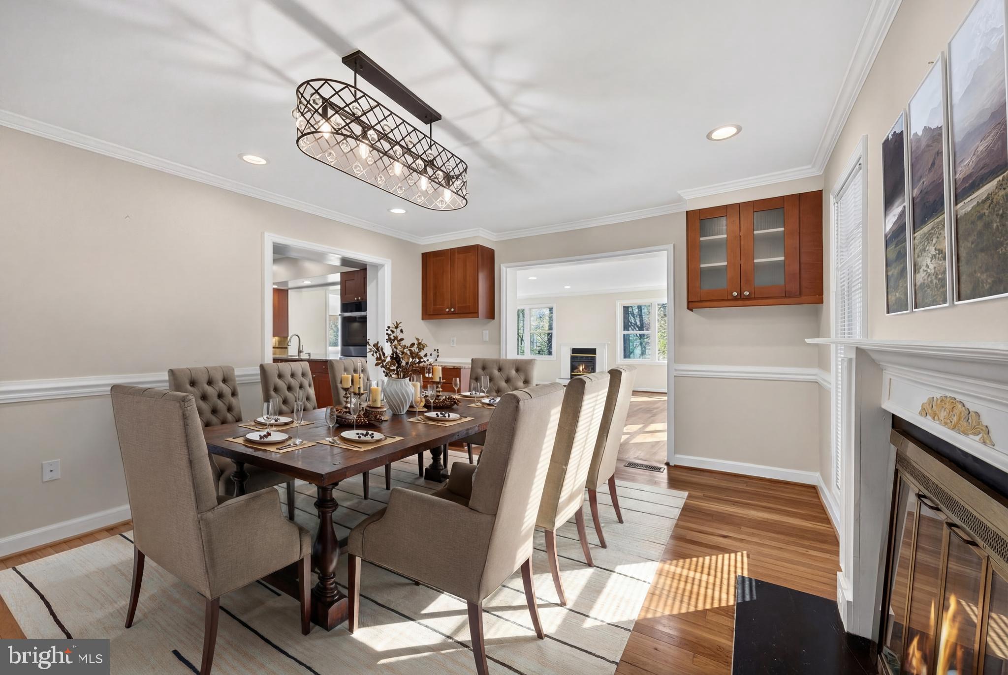 10600 Vantage Court Potomac, MD 20854 - Photo 11 of 106 Dining Room 2 Virtually Staged