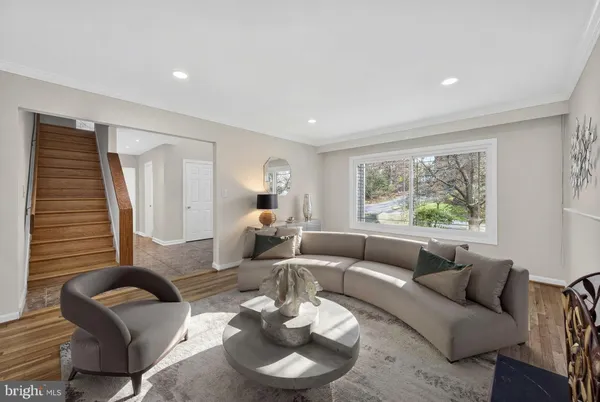 $1,360,000 | 10600 Vantage Court, Potomac, MD 20854