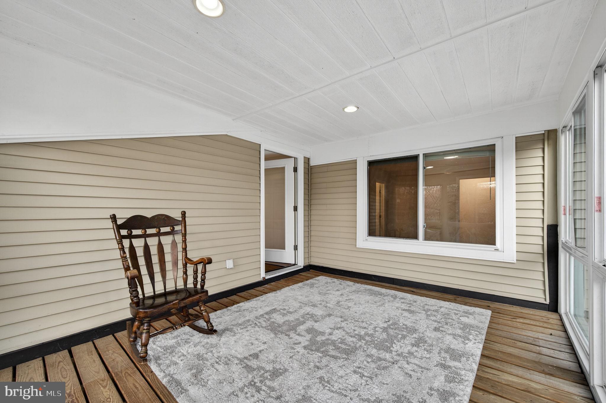 10600 Vantage Court Potomac, MD 20854 - Photo 45 of 106 Sun Room