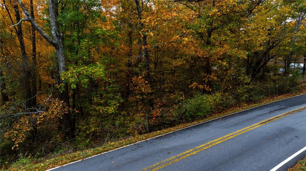 84 Cline Smith Road Northeast Cartersville, GA 30121 - Photo 8 of 14 a view of a garden from a balcony