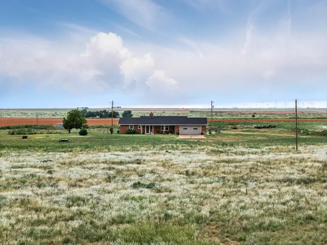 $300,000 | 2050 County Road 115, Sudan, TX 79371