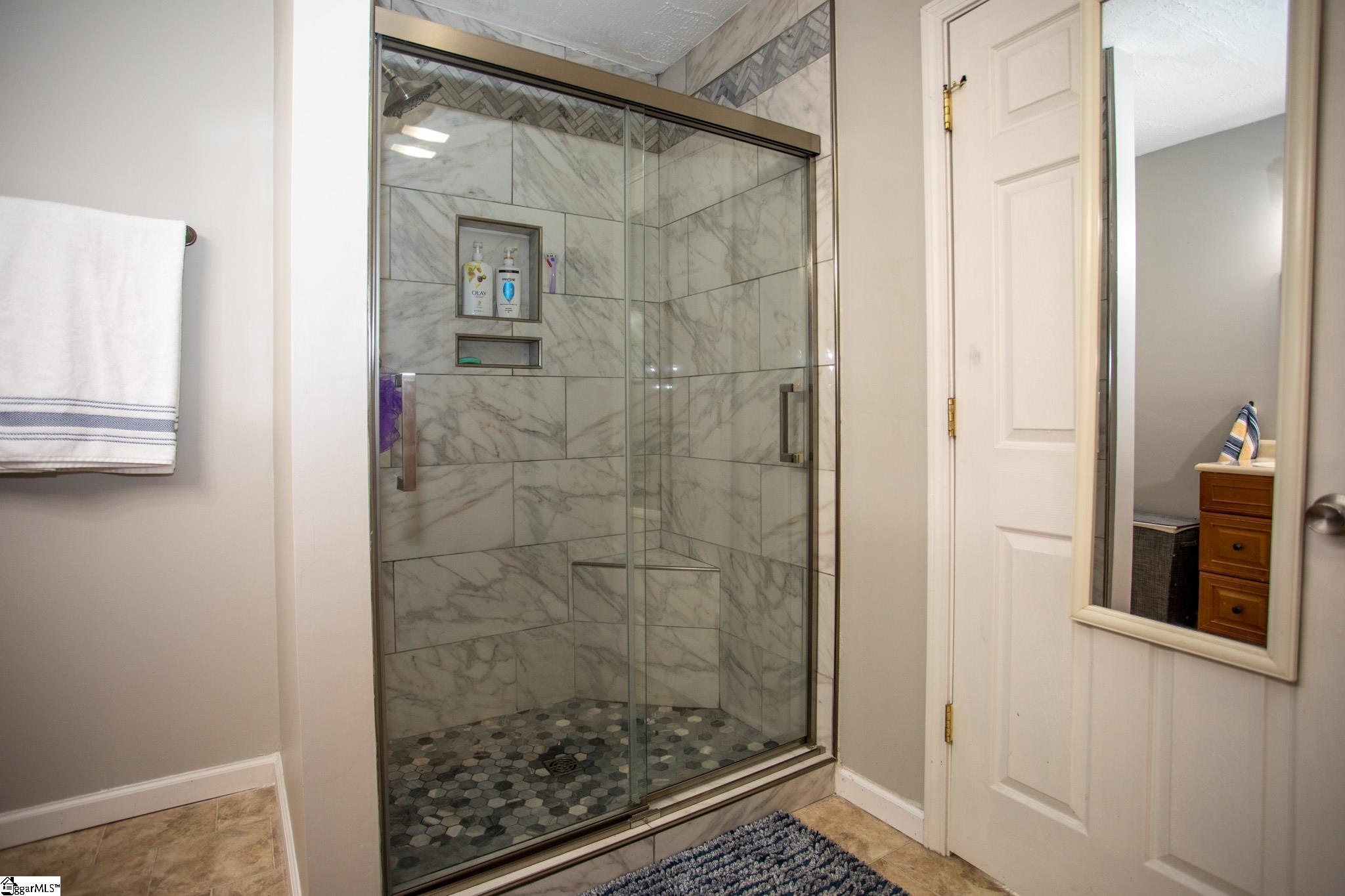 2602 Holiday Road Greer, SC 29651 - Photo 15 of 36
