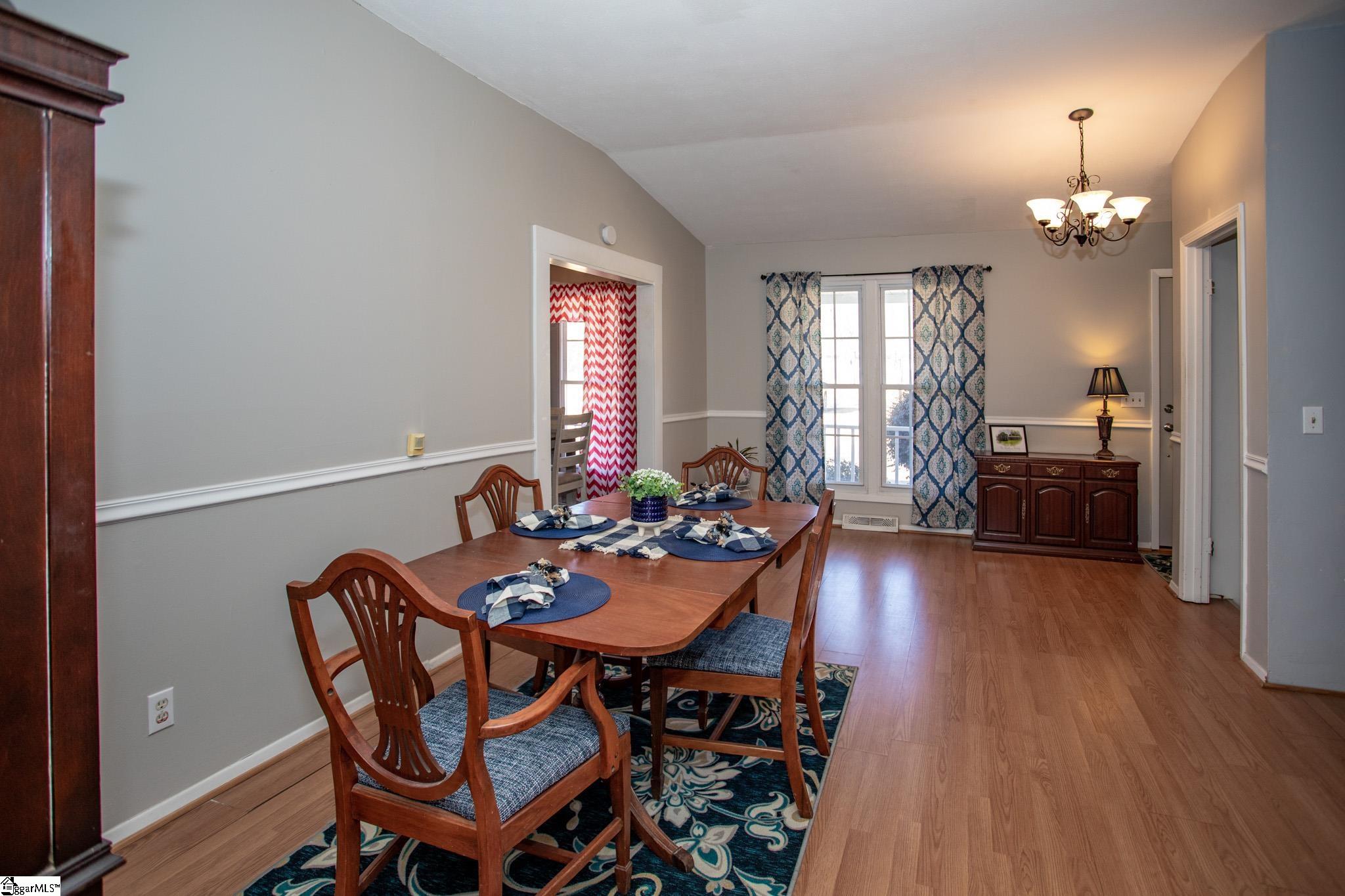 2602 Holiday Road Greer, SC 29651 - Photo 6 of 36