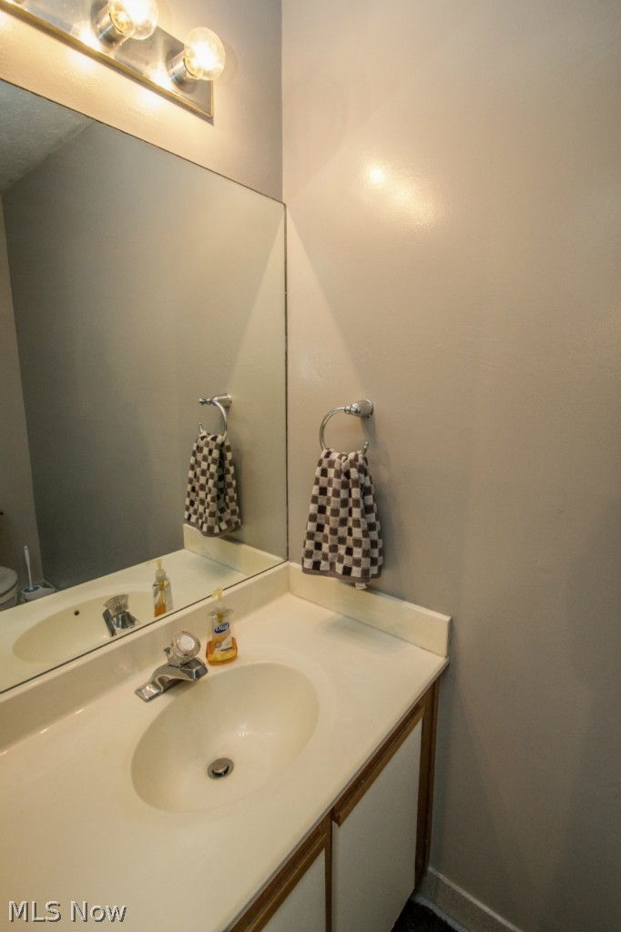 16353 Emerald Point Road Middleburg Heights, OH 44130 - Photo 22 of 25
