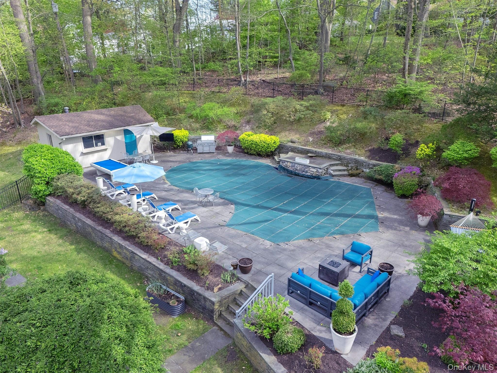 7 SE Road Sands Point, NY 11050 - Photo 38 of 45 an aerial view of a house with outdoor space