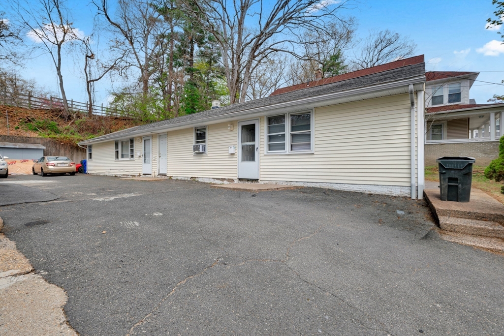 746-748 Alden Street Springfield, MA 01109 - Photo 2 of 22