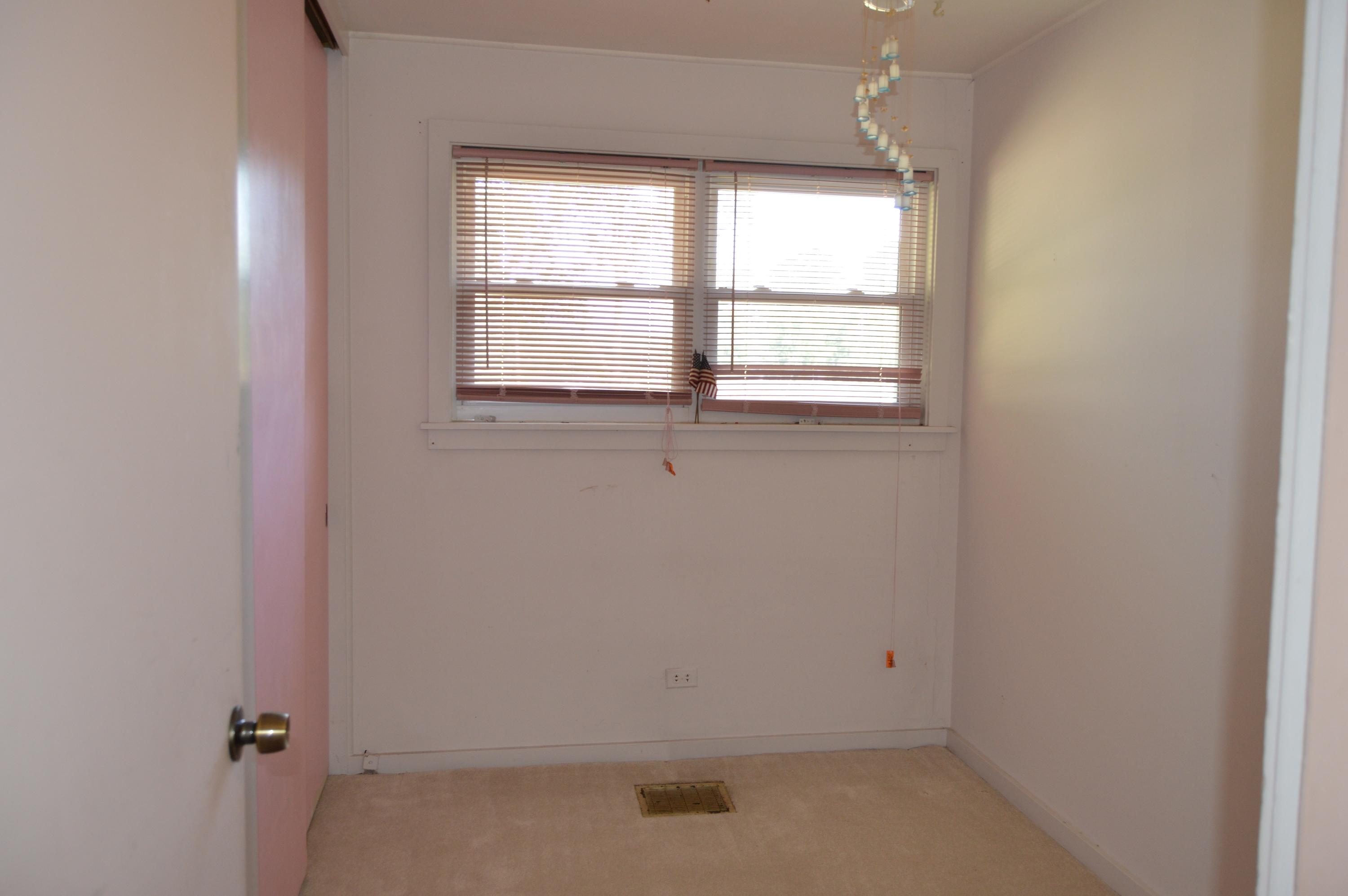 143 Nevada Circle Oak Ridge, TN 37830 - Photo 12 of 16 2nd View Bedrm 1