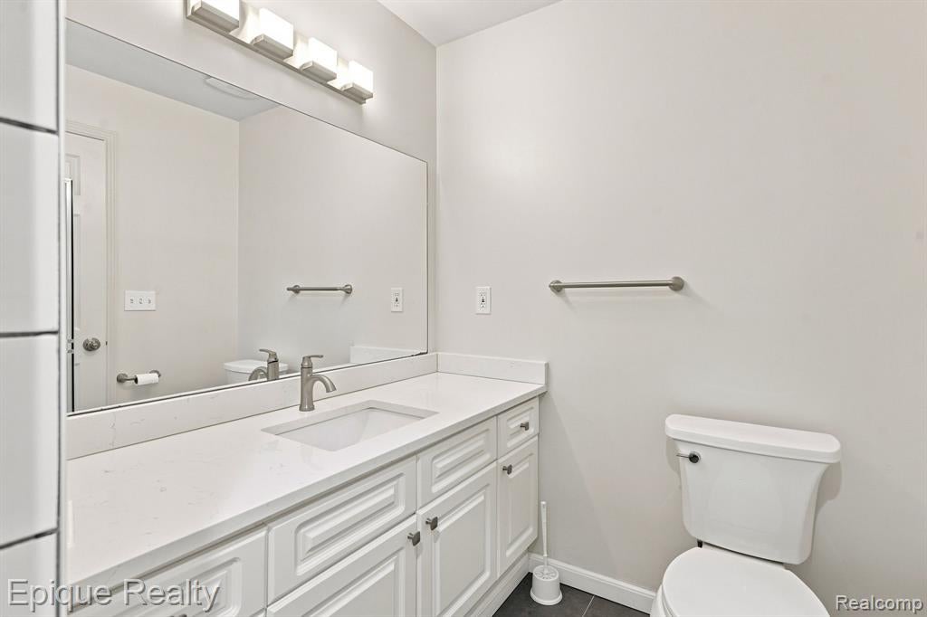 3575 Tremonte Circle Rochester, MI 48306 - Photo 16 of 25 Gallery Image 16