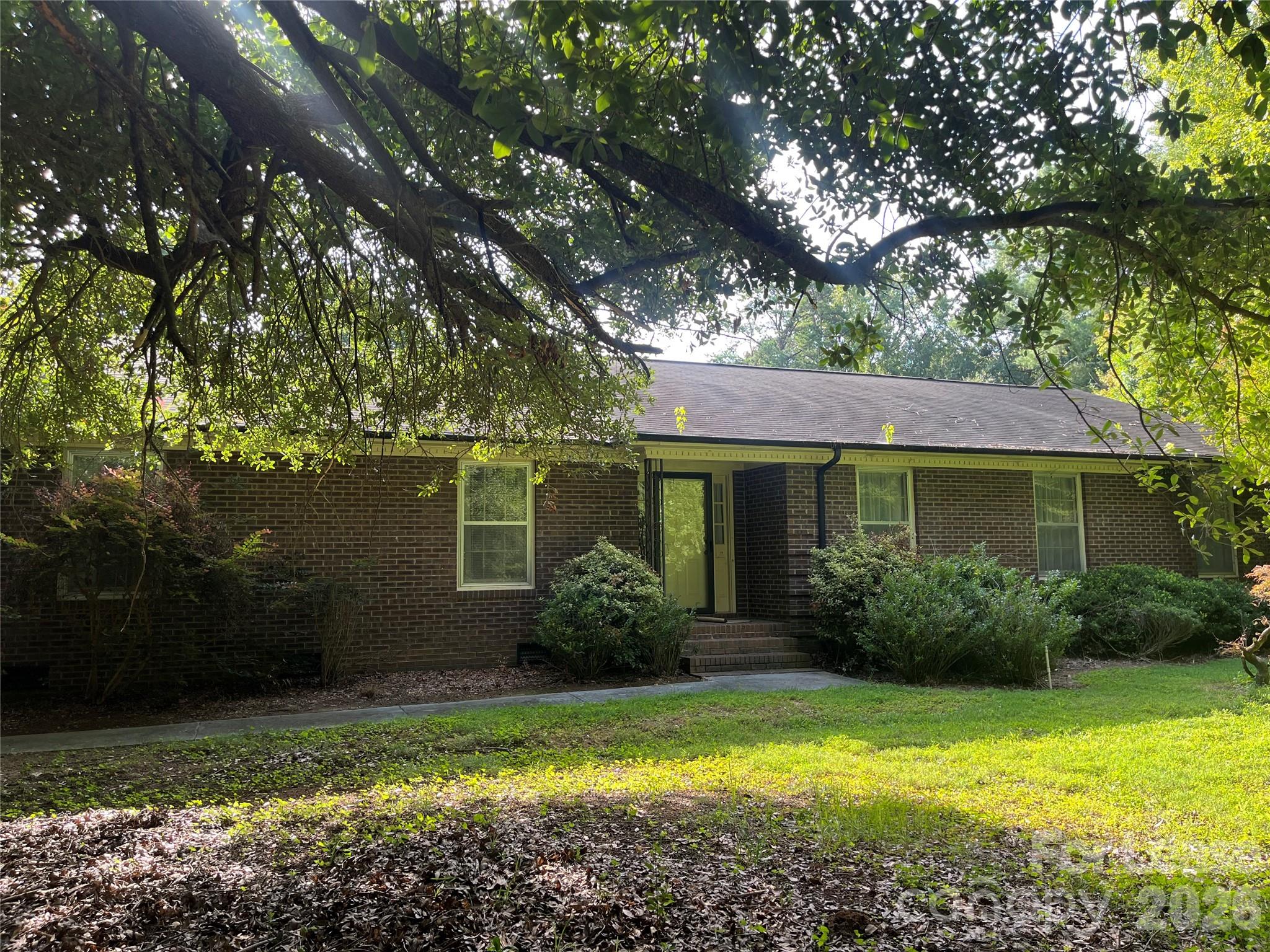 5625 Potter Road Matthews, NC 28104 - Photo 2 of 25 Gallery Image 2