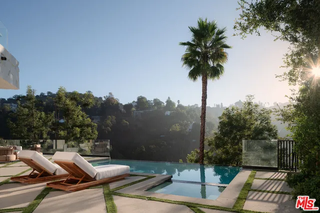 $5,295,000 | 2608 Zorada Drive, Los Angeles, CA 90046