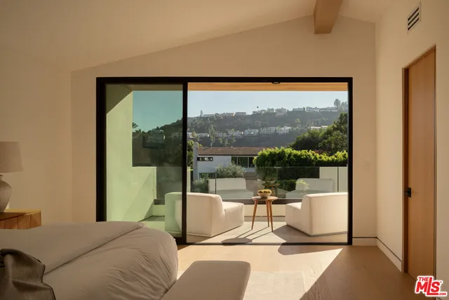 $5,295,000 | 2608 Zorada Drive, Los Angeles, CA 90046