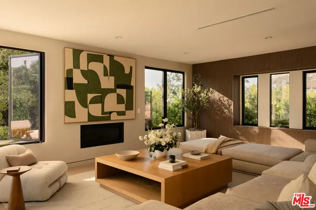 $5,295,000 | 2608 Zorada Drive, Los Angeles, CA 90046