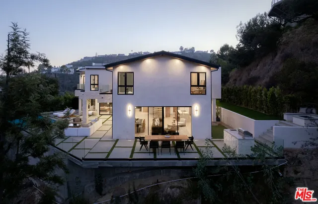 $5,295,000 | 2608 Zorada Drive, Los Angeles, CA 90046