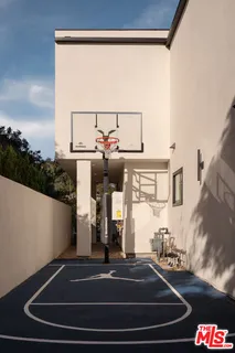 $5,295,000 | 2608 Zorada Drive, Los Angeles, CA 90046