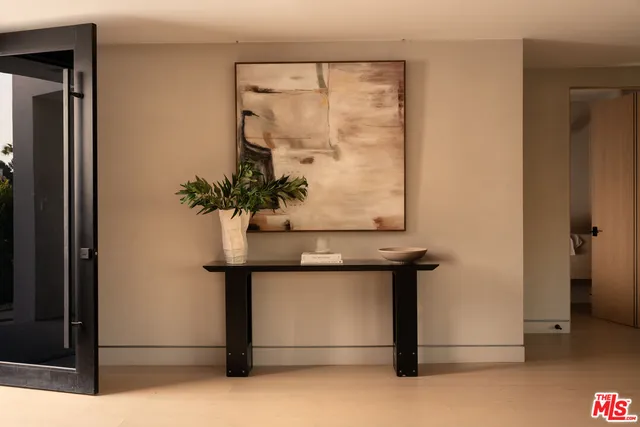 $5,295,000 | 2608 Zorada Drive, Los Angeles, CA 90046