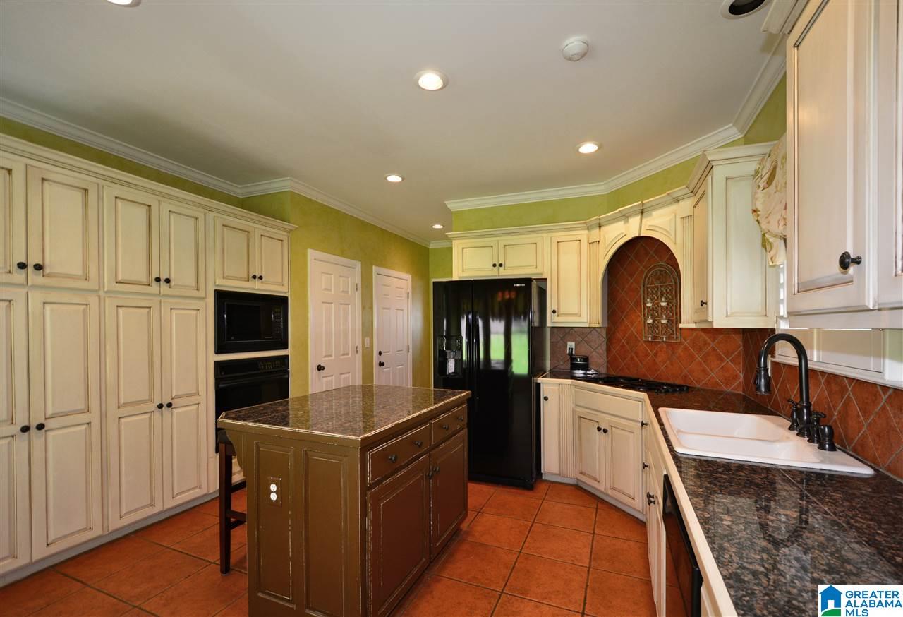 4024 Milner Way Hoover, AL 35242 - Photo 18 of 50