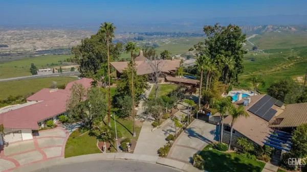 $988,000 | Undisclosed Address, Bakersfield, CA 93306