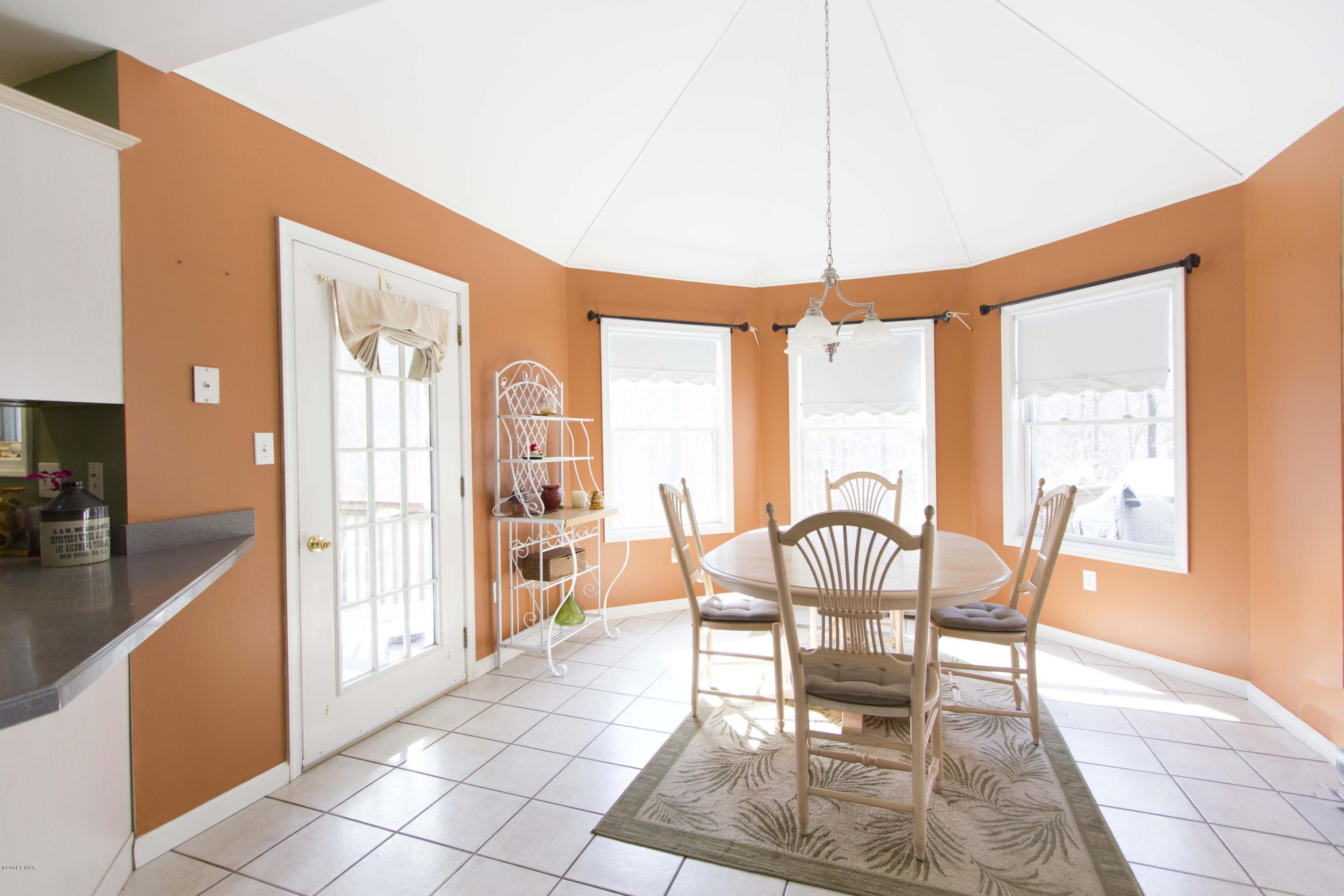 381 Engvaldsen Road Hawley, PA 18428 - Photo 9 of 36