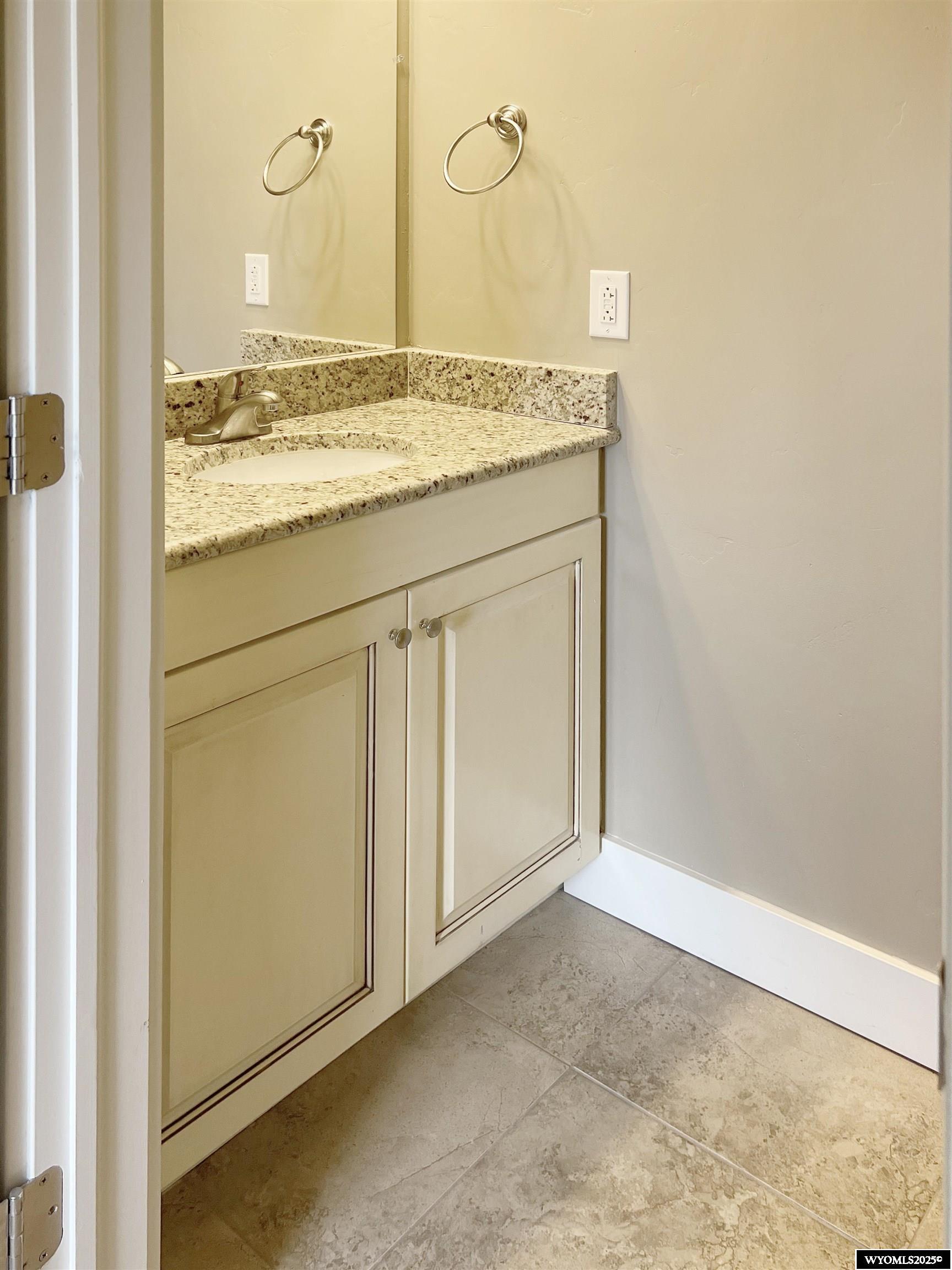 155 Highridge Point Evanston, WY 82930 - Photo 12 of 40