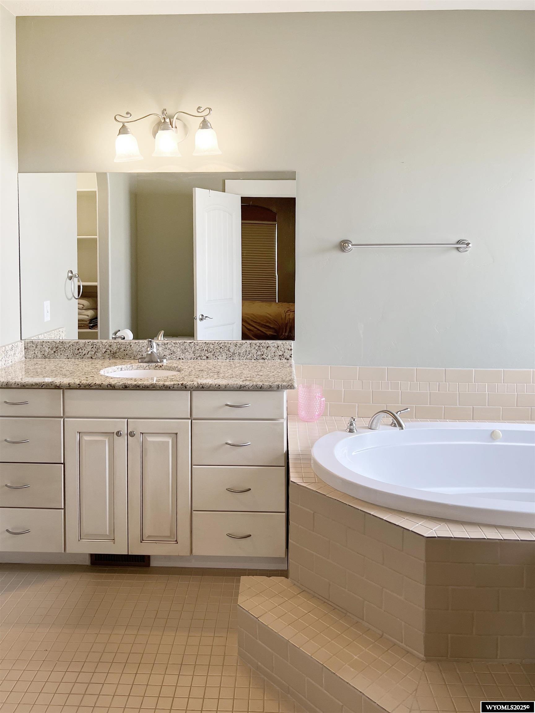 155 Highridge Point Evanston, WY 82930 - Photo 17 of 40