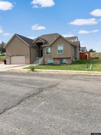 $559,900 | 155 Highridge Point, Evanston, WY 82930