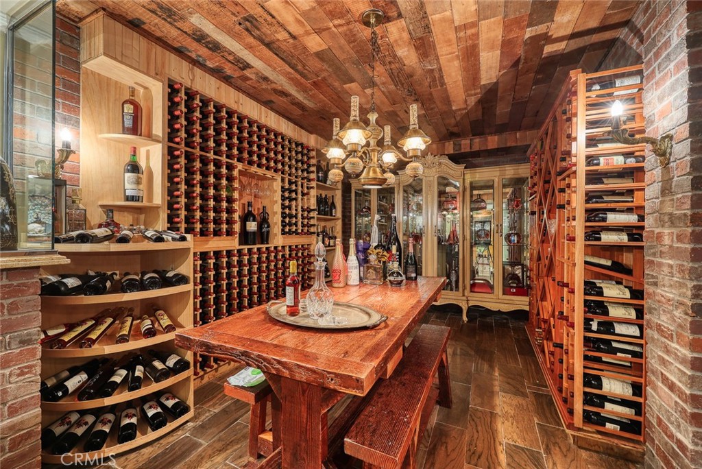 999 Rosalind Road San Marino, CA 91108 - Photo 19 of 70 a table and chairs in front of a building