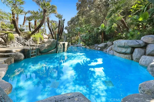 $16,800,000 | 999 Rosalind Road, San Marino, CA 91108