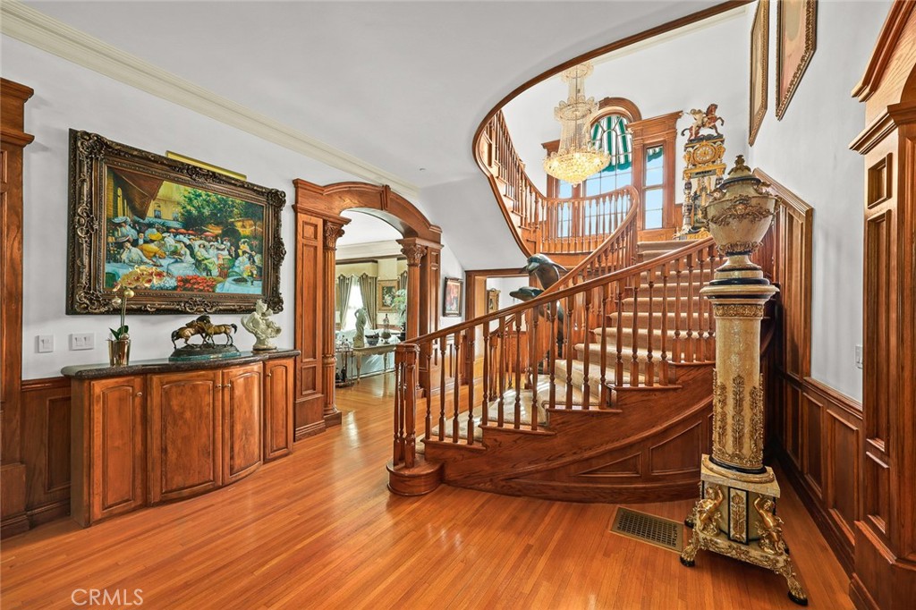 999 Rosalind Road San Marino, CA 91108 - Photo 6 of 70 a view of a interior of the house