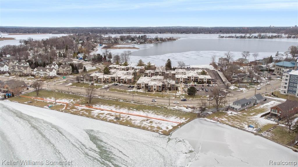 1643 Cass Lake Road Keego Harbor, MI 48320 - Photo 20 of 28
